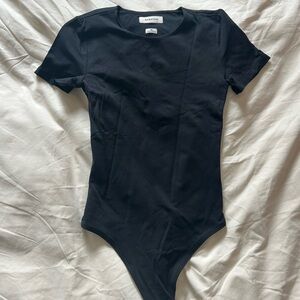 Aritzia Babaton Bodysuit